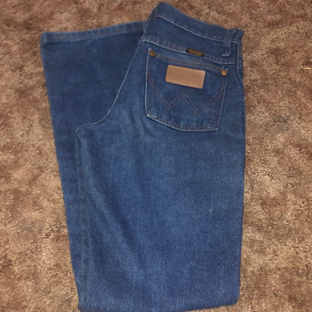 Wrangler Men's Deep Blue Straight Jeans